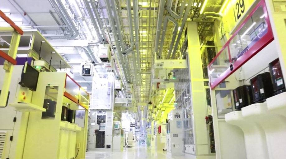 삼성전자-반도체-공장-내부전경