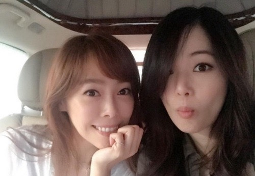 애즈원 이민 가수 활동