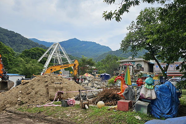 공사중인 산정호수