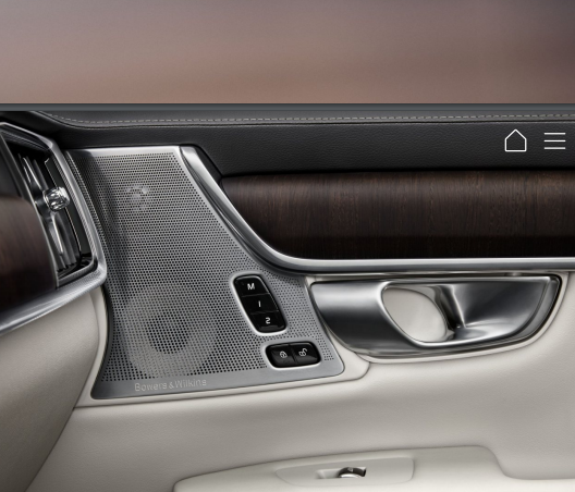 볼보 S90 플러그인 하이브리드 가격과 트림별 차이: 2024년 최신 정보