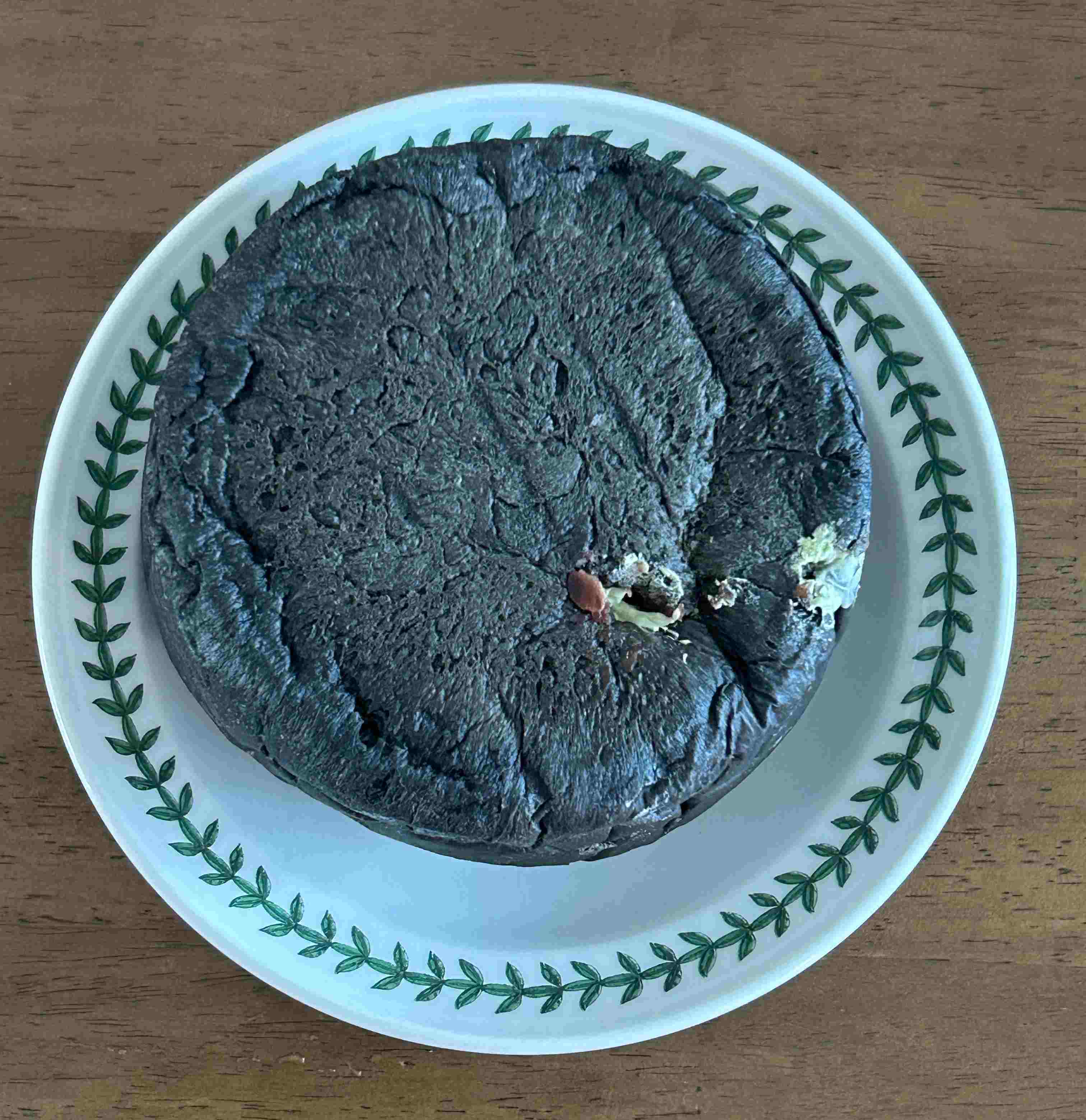 연세우유 녹차팥생크림빵 바닥면