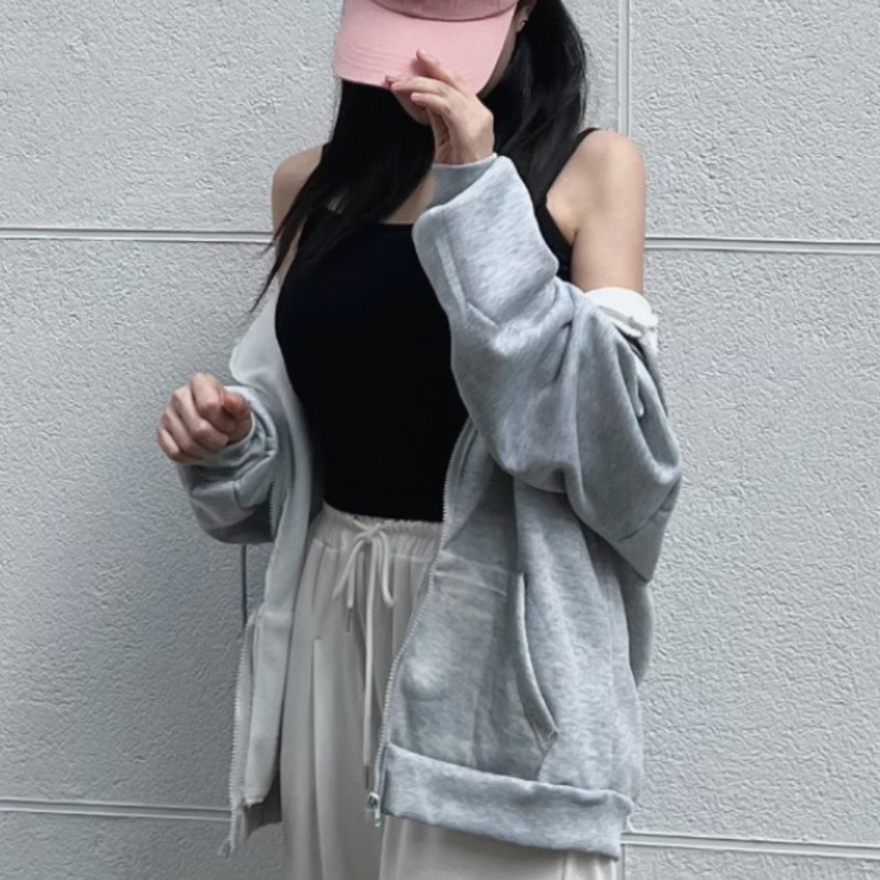 오버핏 후드집업 착용