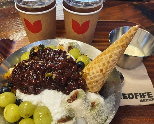 파주 대형 브런치 카페 '레드파이프'