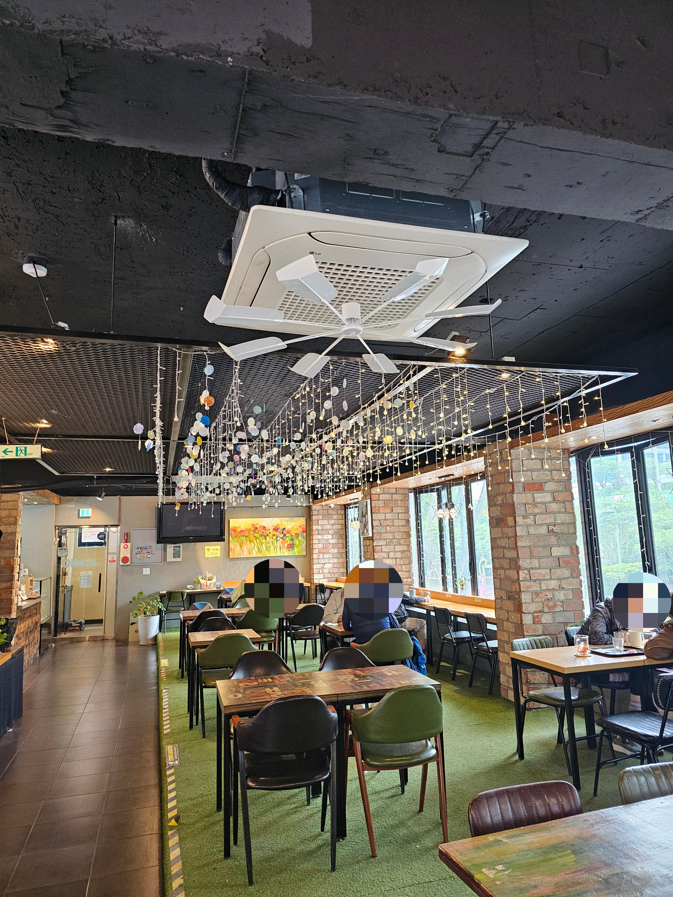 카페 미오 내부2