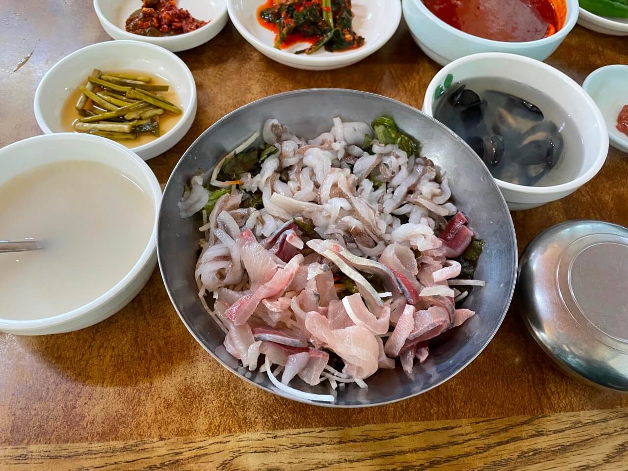 토밥 토요일은 밥이 좋아 제철 회덮밥 경주 맛집