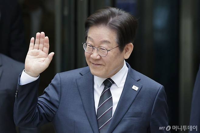 이재명 후보확정 압도적 득표율