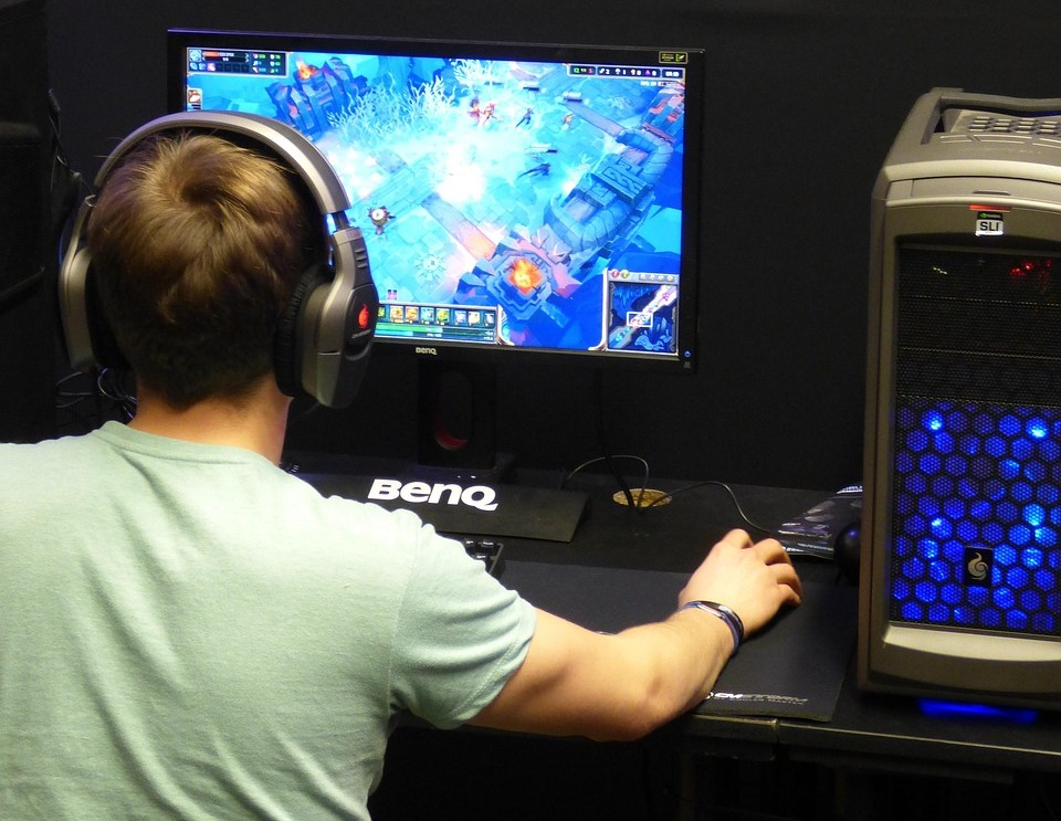 한국 게임 문화、 PC방과 모바일 게임 천국
