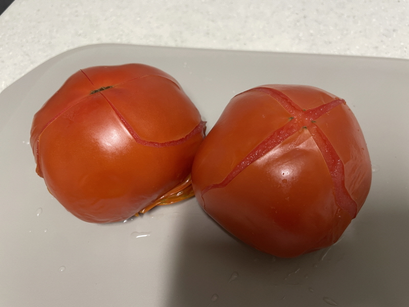 데친 토마토