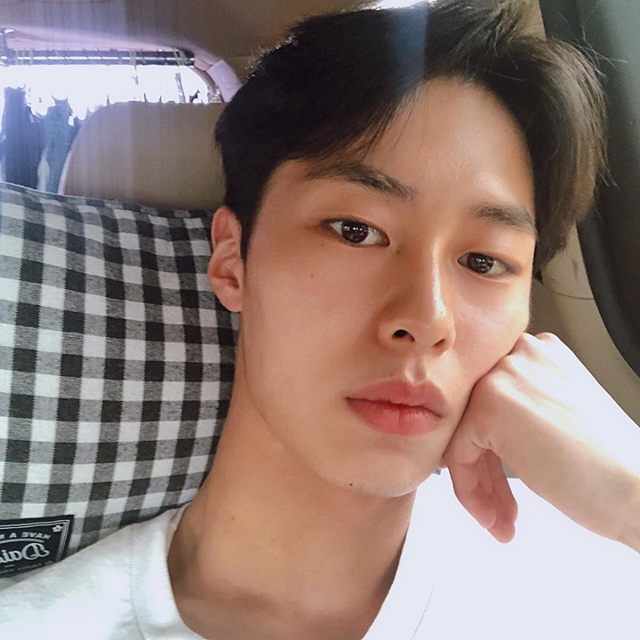 배우 이재욱 인스타그램 프로필8