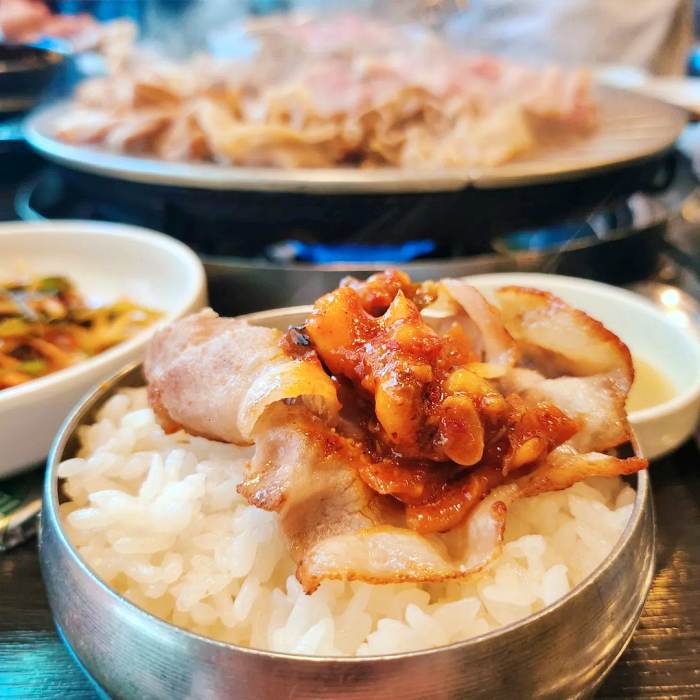 식객 허영만 백반기행 강남 신사 논현 우삼겹 쌈밥 맛집