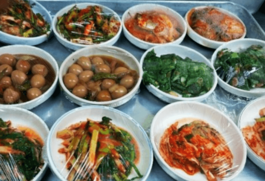 점심-n-7천원-백반집-반찬-여러가지
