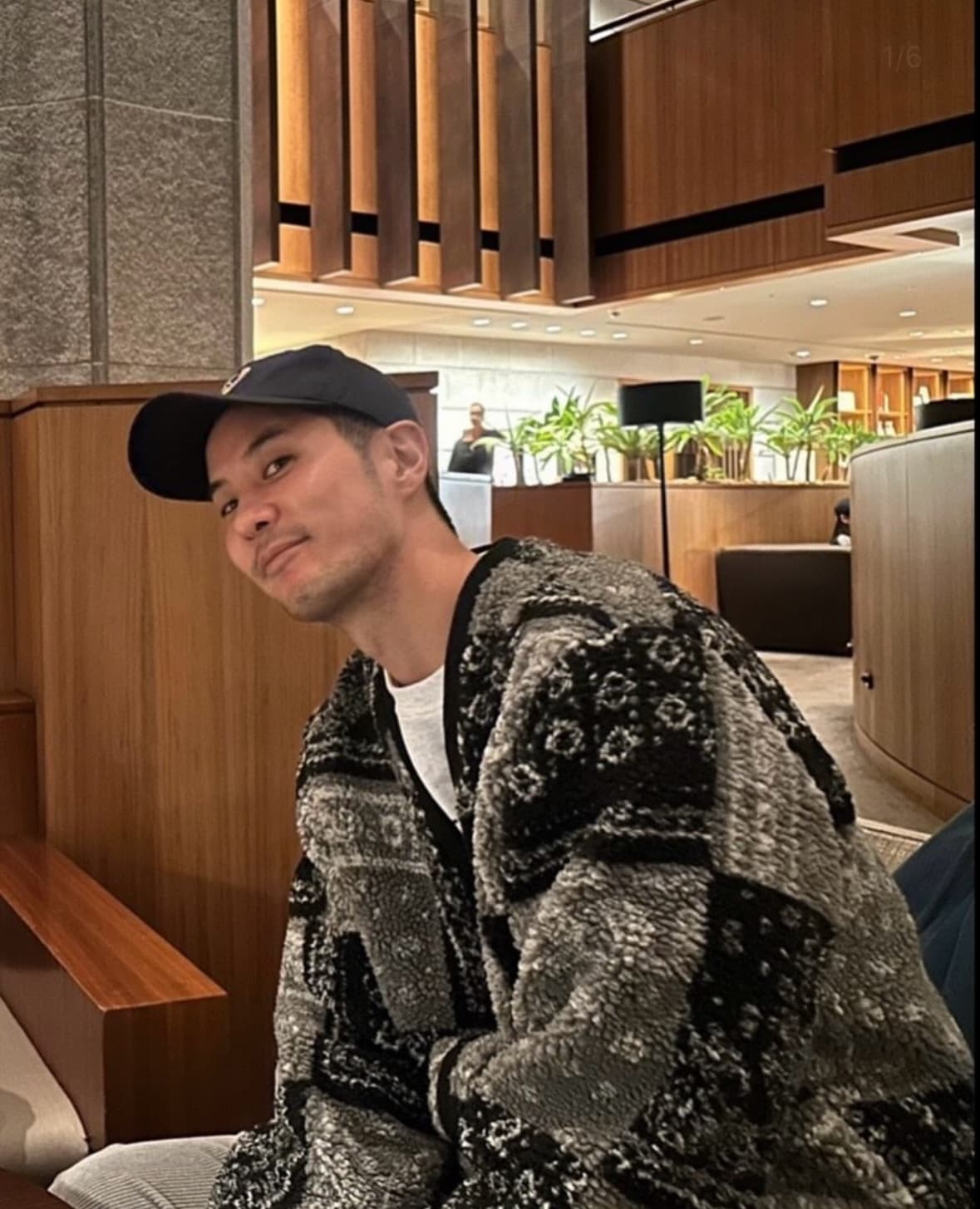 의외로 고학력이라 놀라운 연예인.jpg