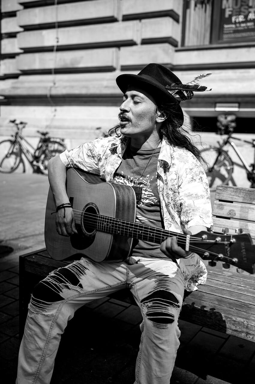 여행의 목적을 바꾸자: SNS 인증보다 순간을 즐기는 법