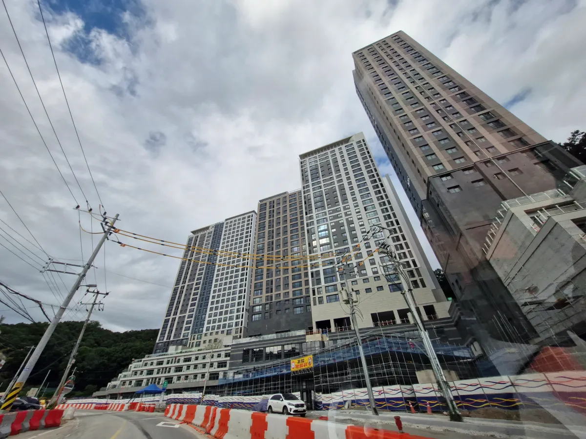 마무리-공사중인-이천-자이더파크-아파트