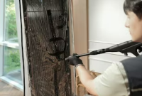 엘지에어컨 기사가 청소점검중