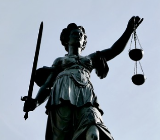 법 집행관 동상