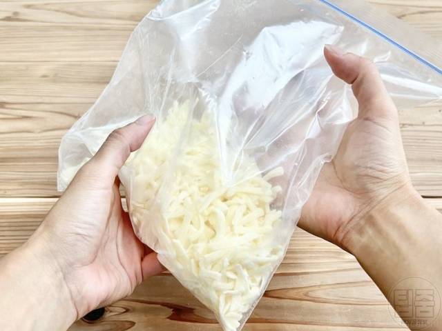 모차렐라 치즈 냉동보관 안 뭉치게 보관 전분