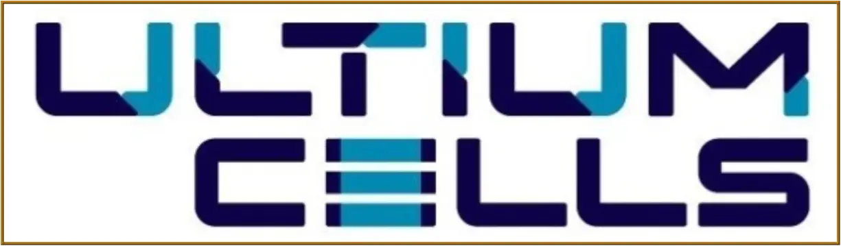 황금색 테두리 안 흰바탕 위 진청색과 하늘색이 섞인 ULTIUM CELLS로고