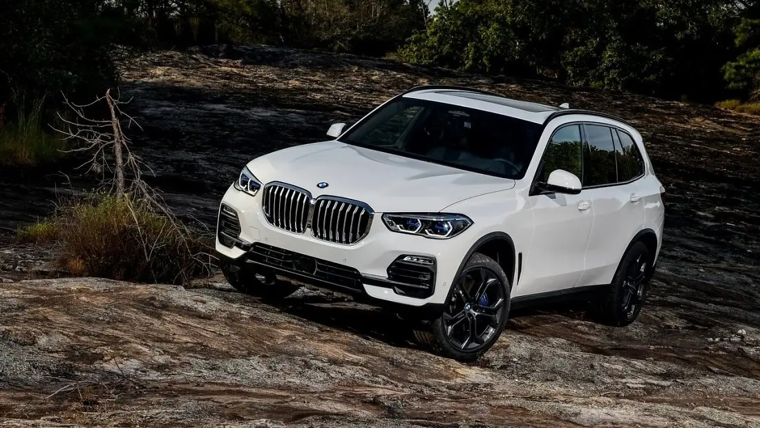 BMW X5 2022년형 가격 실구매가 모의견적 연비 제원 승차감 실내 디자인 인테리어 총정리