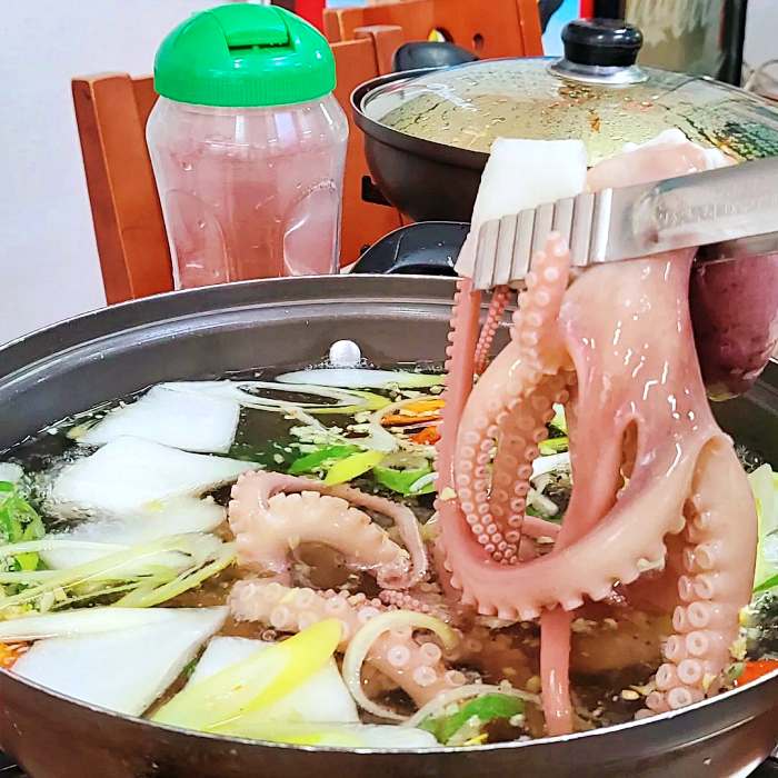 고두심이 좋아서 충남 태안 박속밀국낙지탕 맛집