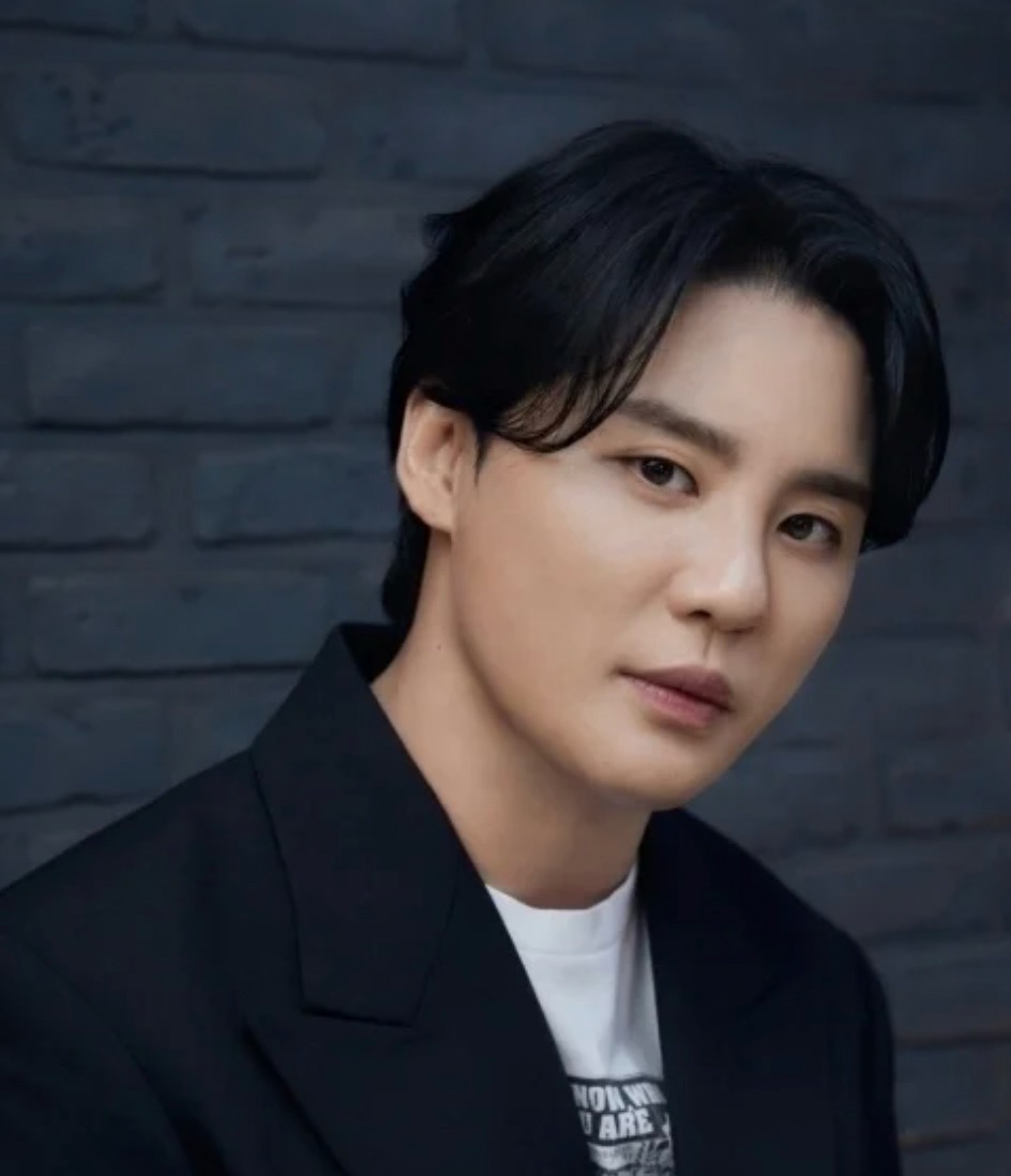 김준수 8억 협박 