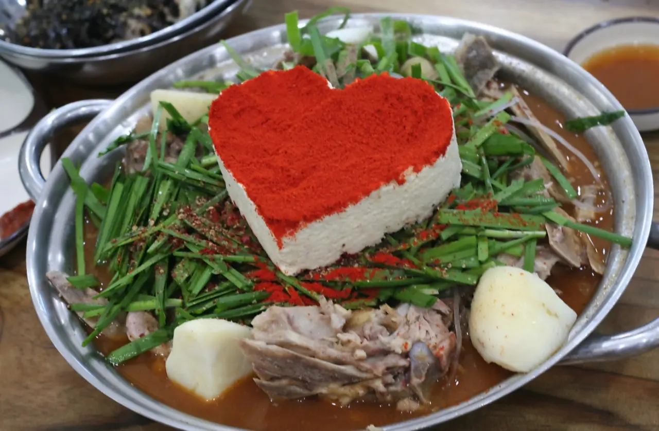 강릉초당콩감자탕 식스센스 강릉 감자탕 맛집