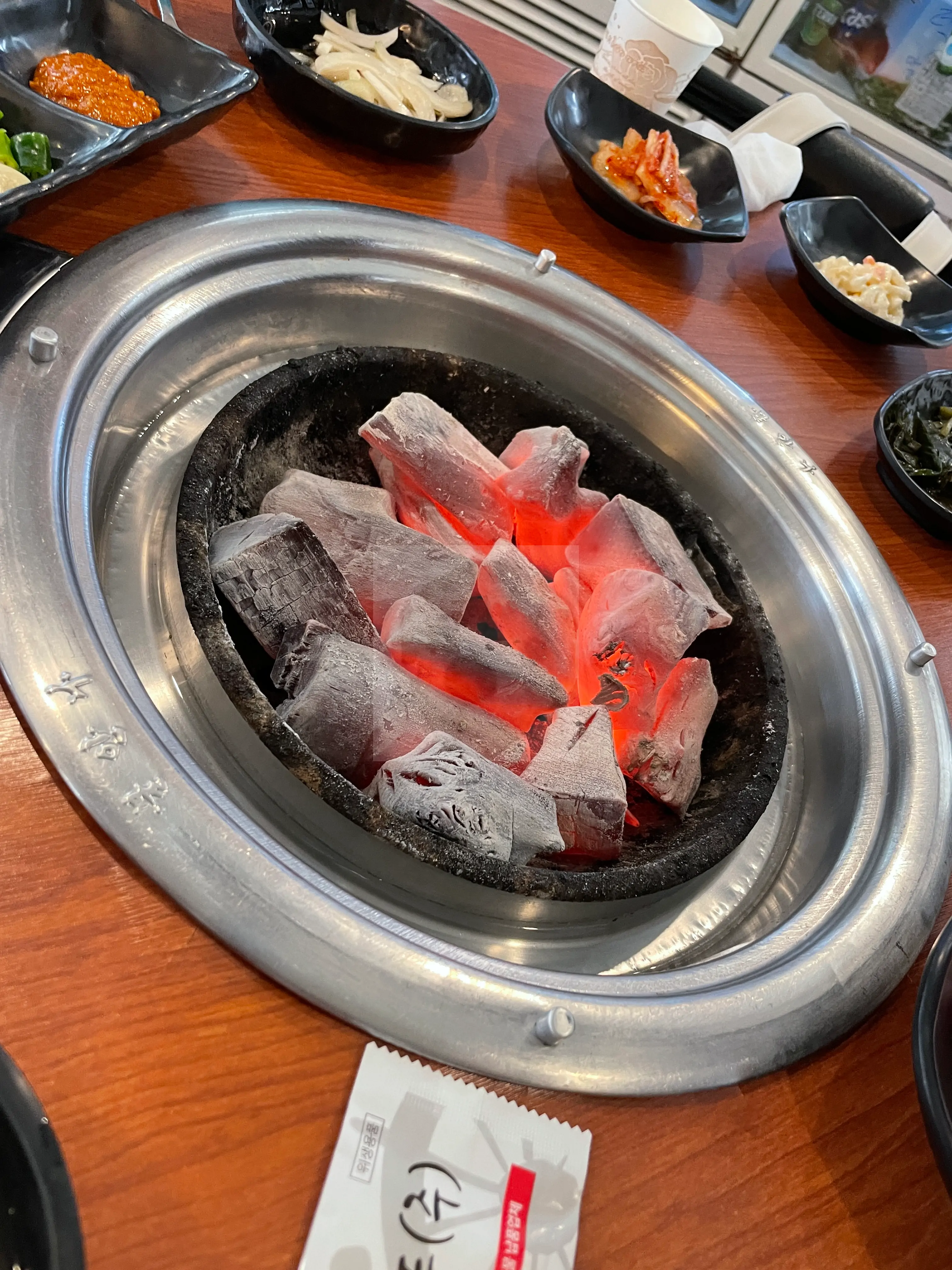 비장참숯으로 만든 숯불