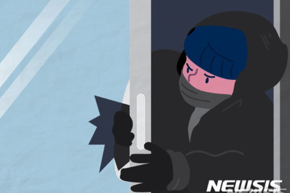 아파트 베란다를 통해 아래층에 몰래 침입해 TV를 보다 달아난 남성이 붙잡혔다. 본 기사와 무관한 이미지. [사진=뉴시스]