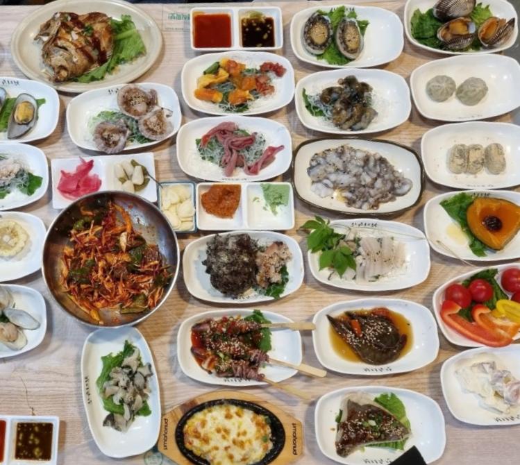 이 맛에 살지 낙지 요리 한상, 낙지 육회 탕탕이, 연포탕, 낙지볶음, 낙지호롱이 전남 목포 맛집 추천
