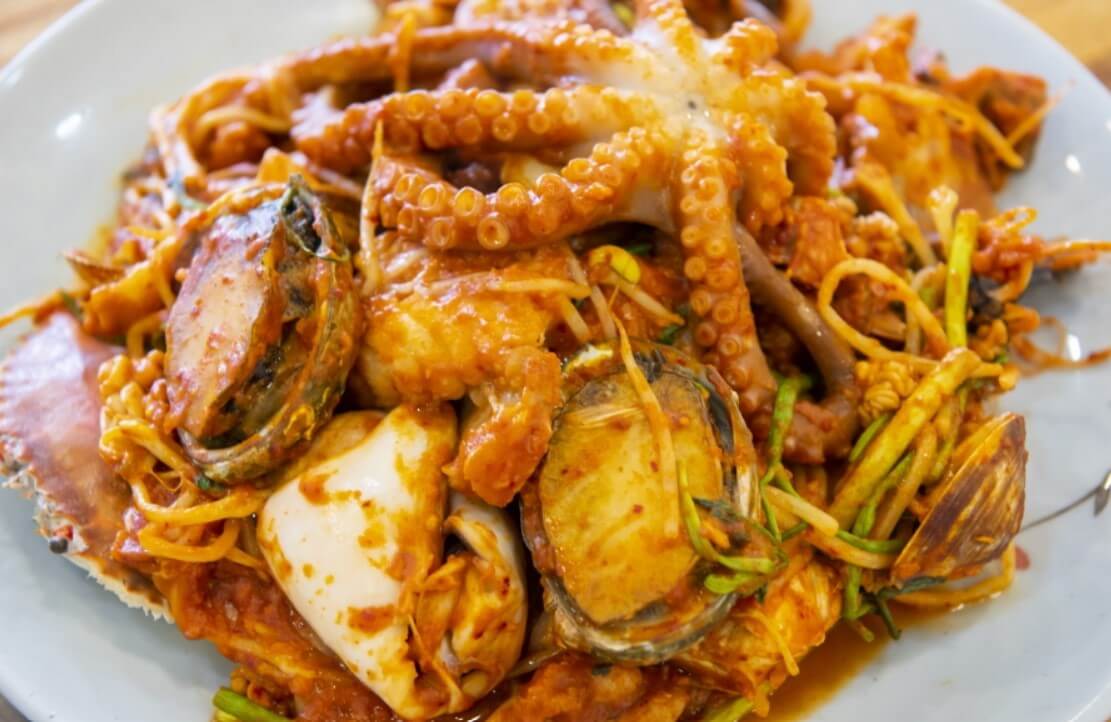 생생정보통 바닷가재해물탕 인천 부평 맛집 고수의 부엌