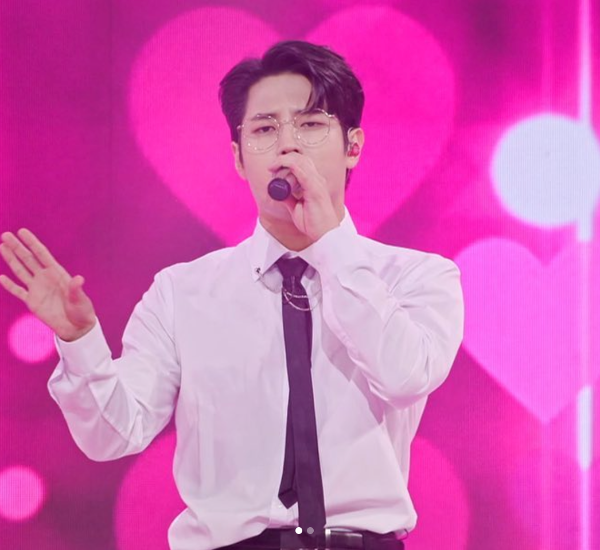 김중연 팬카페 나이 가족 키 과거 노래