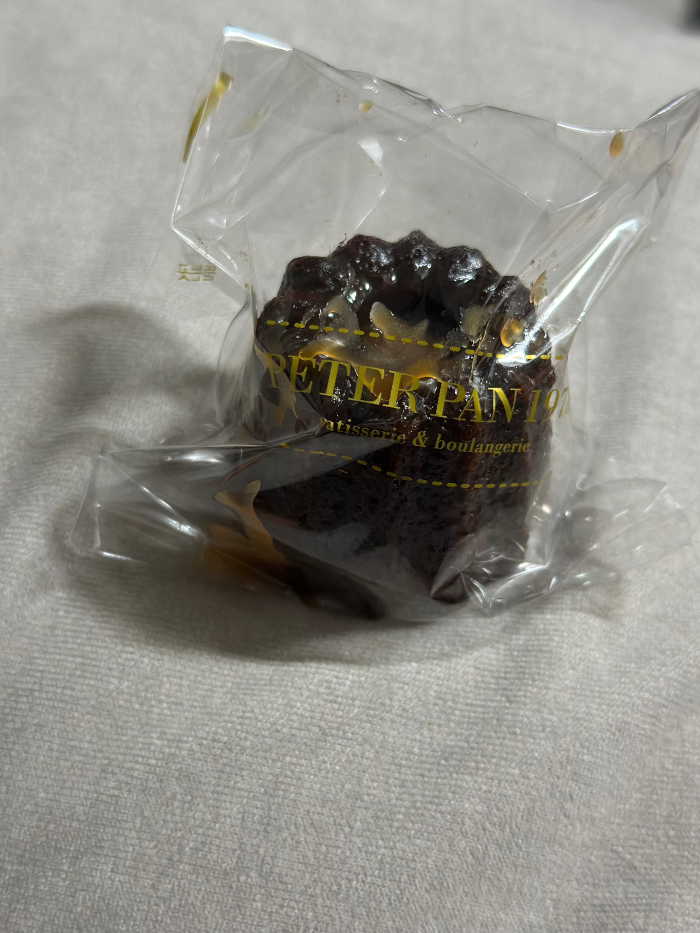 피터팬 베이커리 까눌레