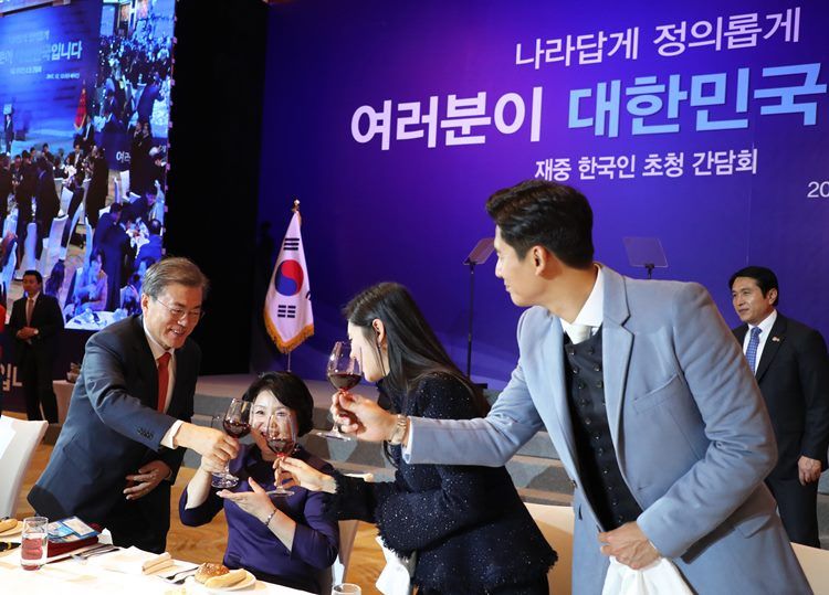 우효광 추자현 무릎 여성 불륜의혹 - 우효광은 누구인가?