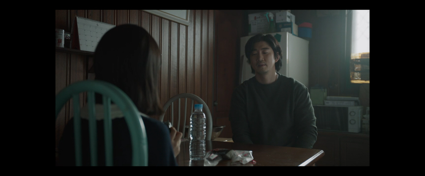 유괴의 날 1회 줄거리 내용 ENA 드라마 쿠팡 플레이 OTT 1화 결말 리뷰 후기 스포/안진 슈퍼 촬영한 장소/최로희(유나)본가 저택 최진태 단독 주택 집/김명준(윤계상)사는 곳 촬영지