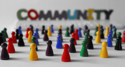 정치·사회 이슈에 대한 태도: 밀레니얼의 '신중함' vs. Z세대의 '직설적 액션'