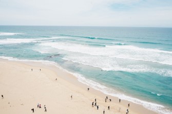 여름휴가철 코로나19 재확산 경고! 고령자&middot;흡연자 주의사항 총정리