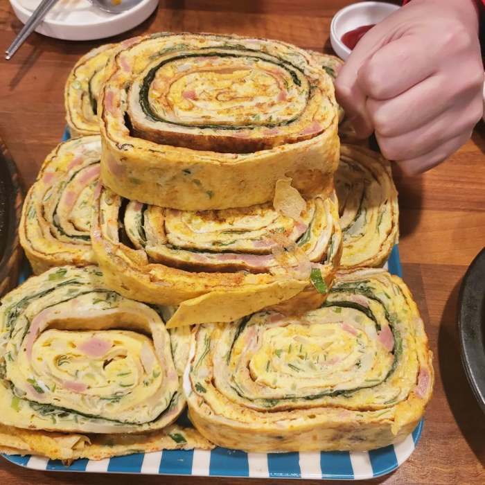 생방송오늘저녁 평택 통복시장 벽돌 계란말이 한 줄 만드는 데 들어가는 달걀만 무려 50개 맛집 추천