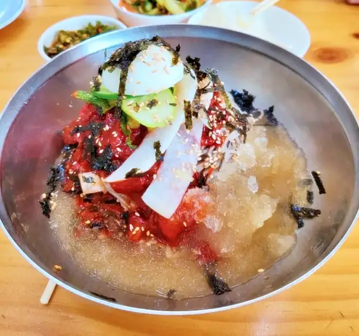 생활의달인 은둔식달 녹두 빈대떡과 함께 먹는 냉면 명태 회무침이 들어간 회냉면 달인 대전 냉면집 맛집 위치 어디