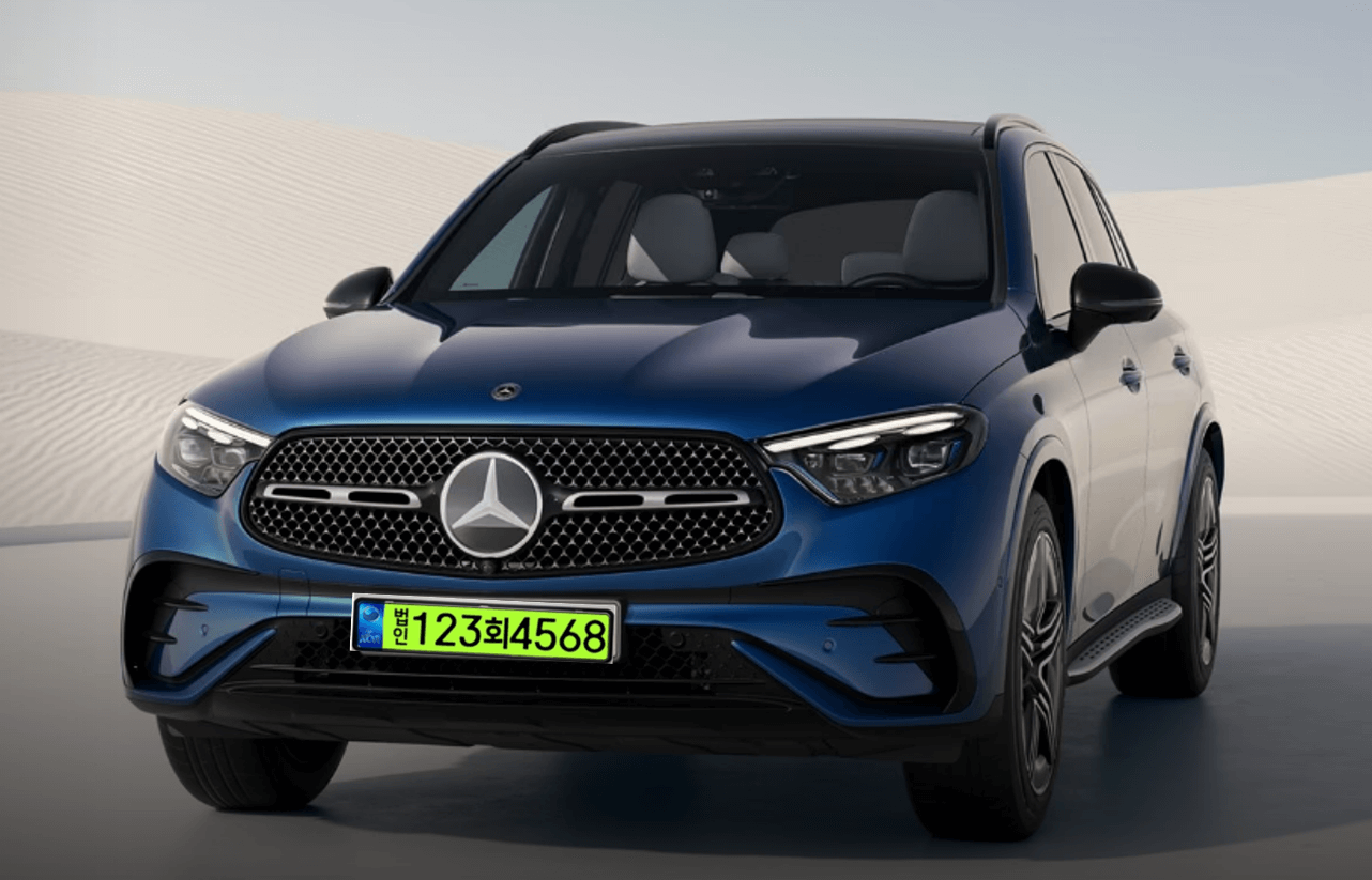 연두색 번호판을 단 벤츠 suv
