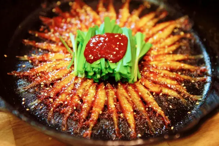 충북 제천 고향노포 빠가사리 메기 민물고기 매운탕 도리뱅뱅이 맛집