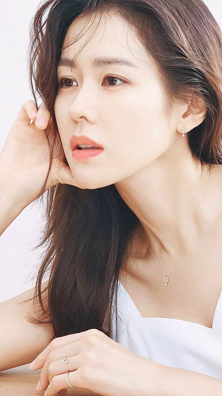 배우-손예진