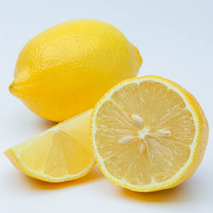 성대 결절에 좋은 5가지 음식 - 레몬