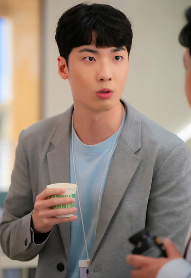 이한성(홍진기 배우)