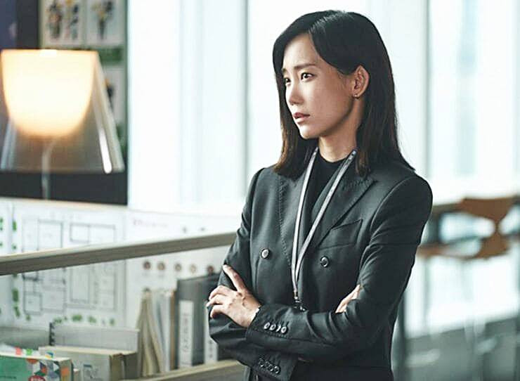 배우-신현빈