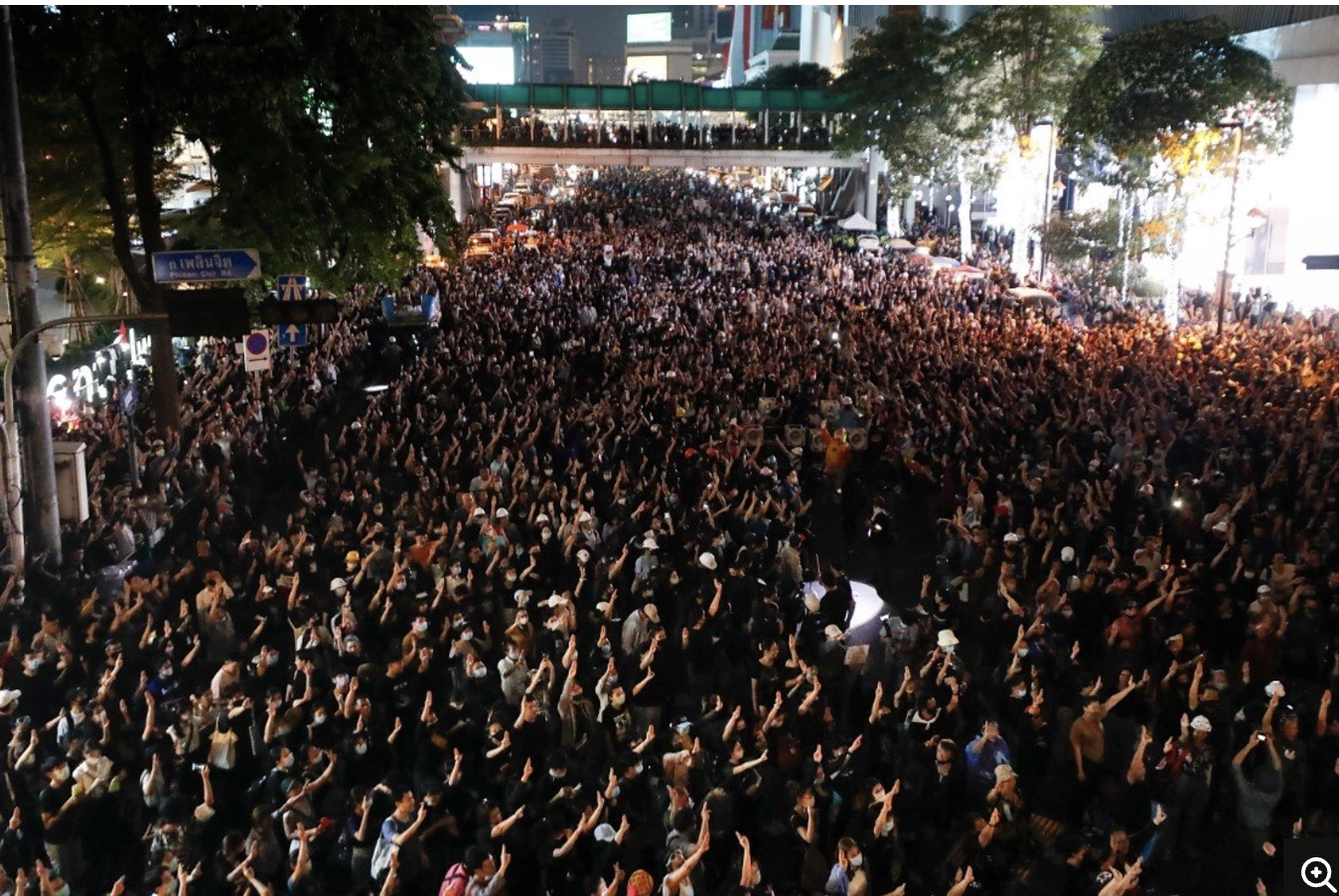 Thai-anti-government-protests-photos