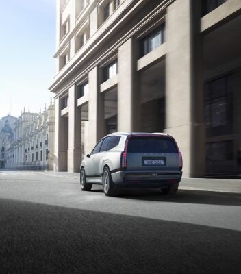 아이오닉 9 vs 경쟁 모델 대형 전기 SUV 시장의 판도 변화