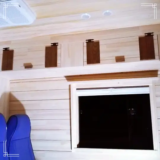 생방송오늘저녁 대둔산 나무 우드 캠핑카 제작 리모델링 공방 제작 의뢰 및 강좌 특강 추천