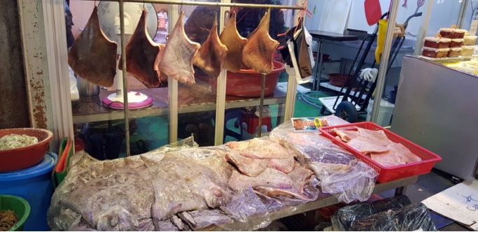 6시 내고향 정읍 홍어회와 홍어무침 맛집 샘골홍어나라 택배주문방법