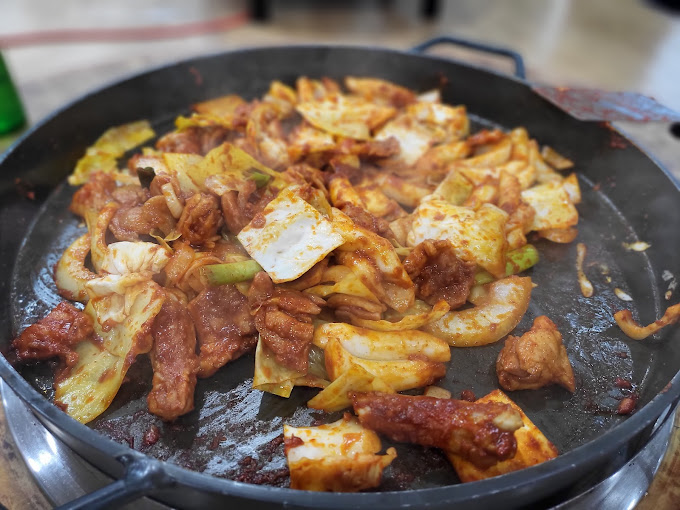 정자동 맛집 '정통춘천닭갈비'