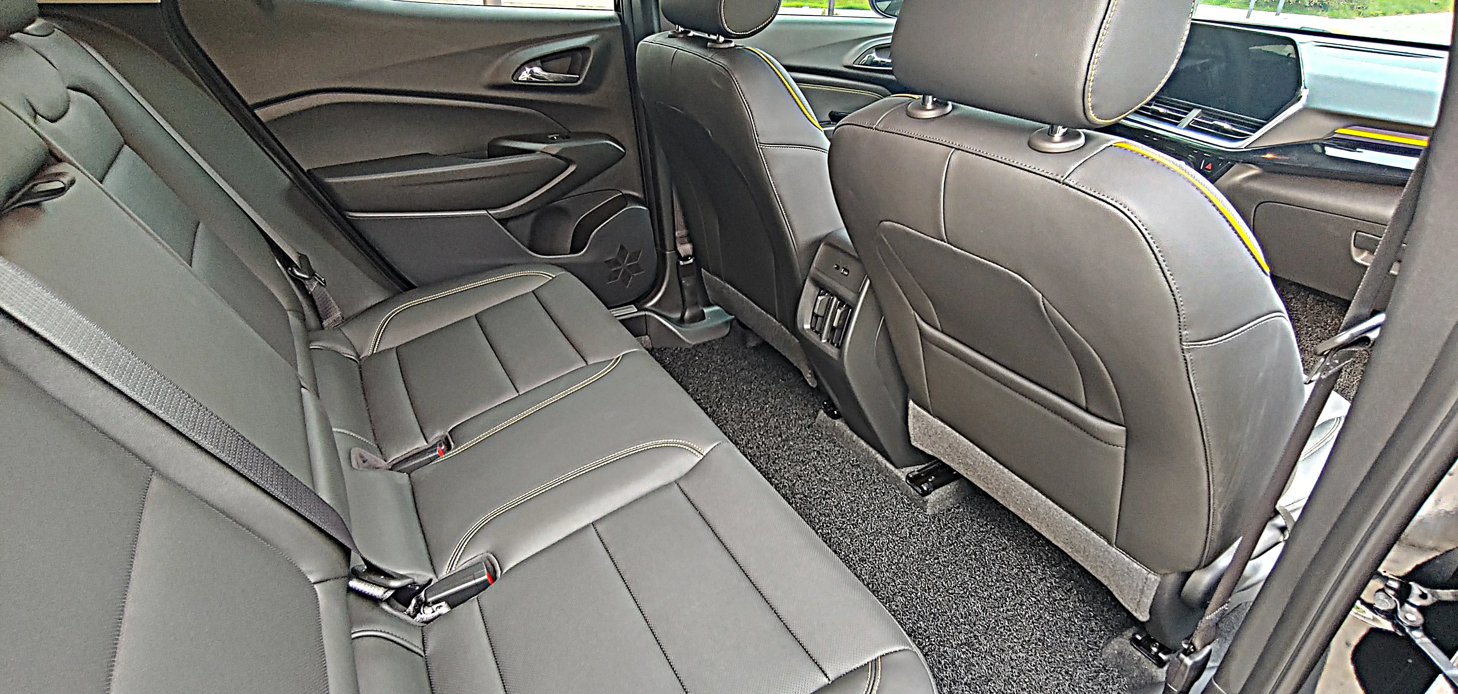 쉐보레 트랙스 크로스오버 내부 및 인테리어